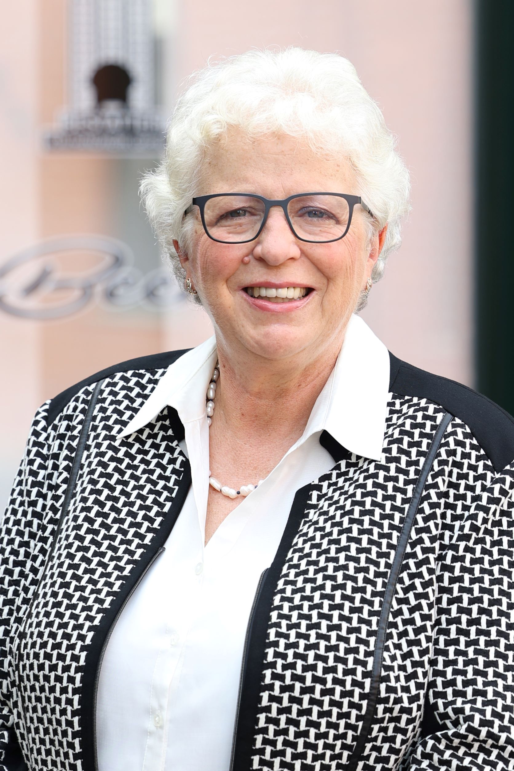 Elisabeth Beenen-Hülsmann Elisabeth Beenen-Hülsmann
